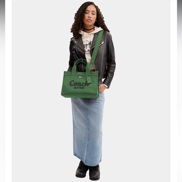 Coach - Medium Cargo Tote Bag Green - Picture 7 of 15